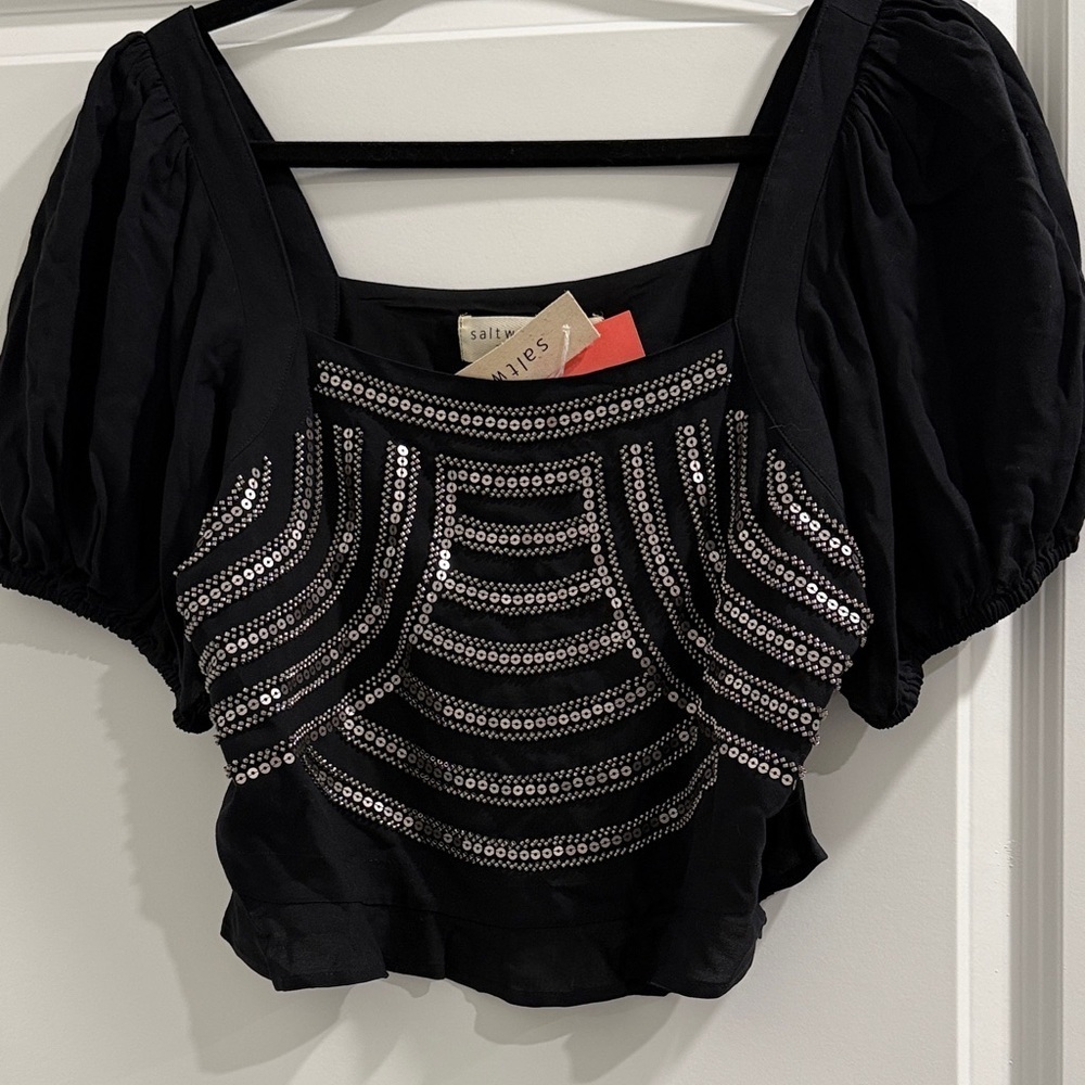 NWT Saltwater Luxe  Puff Sleeve Top with Silver Accents sz m